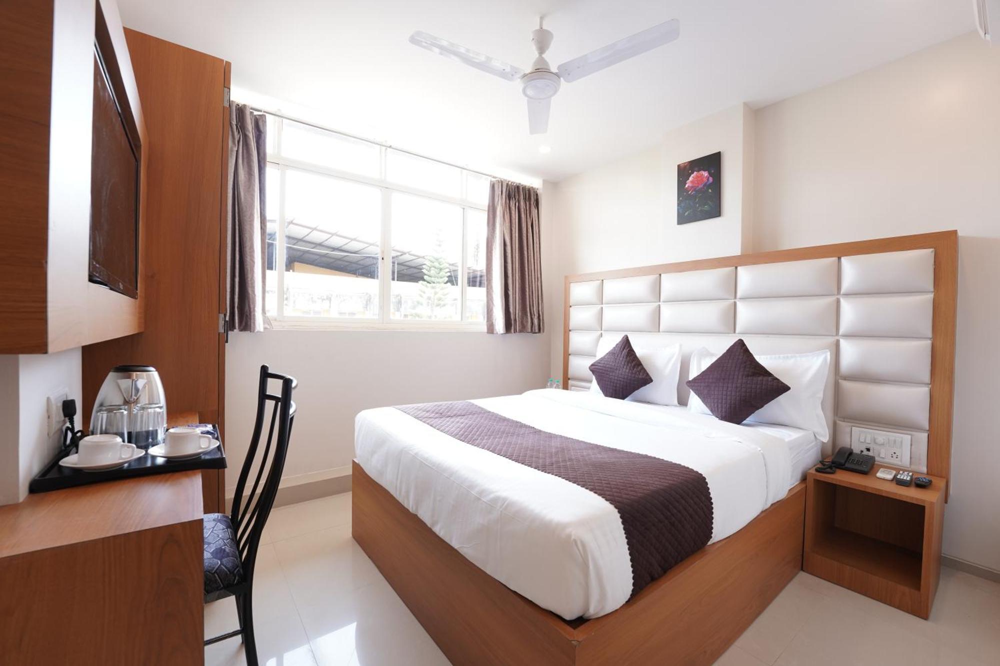 Metropolis Business Hotel Panaji Exterior photo
